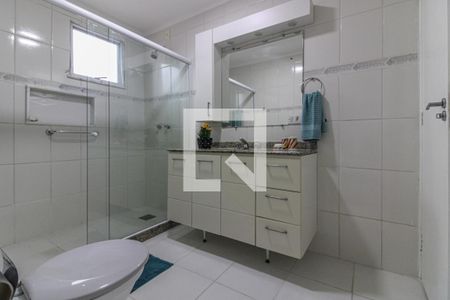 Casa de condomínio à venda com 220m², 5 quartos e 2 vagasBanheiro (suítes 3 e 4)