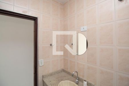 Casa à venda com 240m², 2 quartos e 4 vagasBanheiro Casa 2