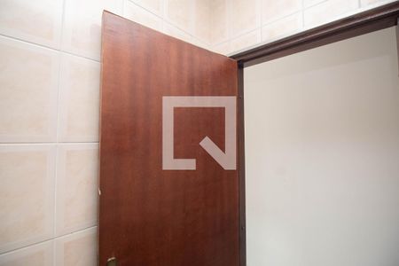 Casa à venda com 240m², 2 quartos e 4 vagasBanheiro Casa 2