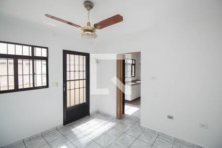 Casa à venda com 240m², 2 quartos e 4 vagasSala Casa 2