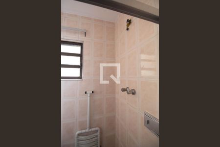 Casa à venda com 240m², 2 quartos e 4 vagasBanheiro Casa 2