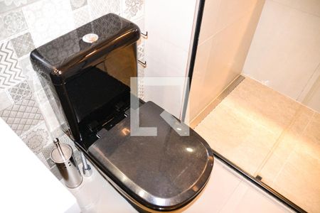 Apartamento à venda com 90m², 3 quartos e 2 vagas Apartamento à venda com 90m², 3 quartos e 2 vagasBanheiro 2