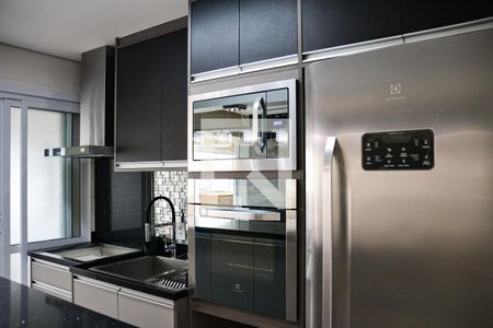 Apartamento à venda com 90m², 3 quartos e 2 vagas Apartamento à venda com 90m², 3 quartos e 2 vagasCozinha