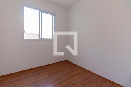 Quarto 2 de apartamento para alugar com 2 quartos, 35m² em Vila Carmosina, São Paulo