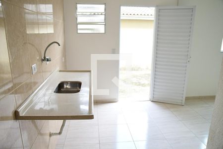 Casa para alugar com 55m², 1 quarto e sem vagaCozinha e Área de Serviço