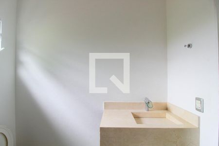 Casa para alugar com 55m², 1 quarto e sem vagaBanheiro