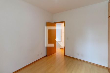 Quarto de apartamento à venda com 1 quarto, 75m² em Santo Agostinho, Belo Horizonte