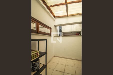 Apartamento à venda com 76m², 2 quartos e 2 vagasArea de serviço