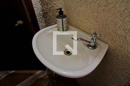 Lavabo de casa à venda com 3 quartos, 103m² em Parque São Domingos, São Paulo