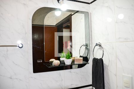 Casa à venda com 151m², 3 quartos e 2 vagasBanheiro Social