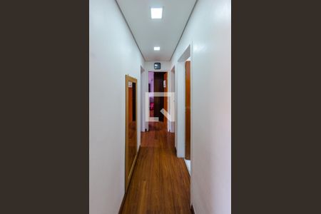 Corredor de apartamento à venda com 3 quartos, 62m² em Cinquentenario, Belo Horizonte