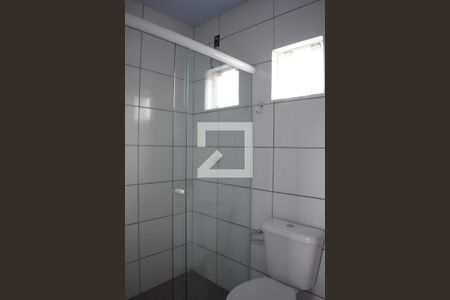 Banheiro de kitnet/studio para alugar com 1 quarto, 35m² em Pilarzinho, Curitiba