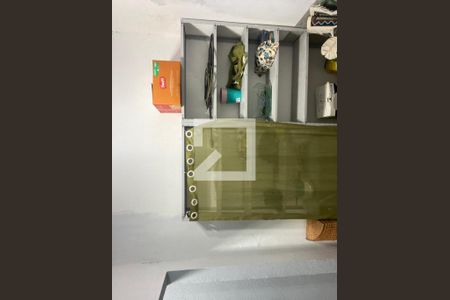 Casa à venda com 100m², 3 quartos e 1 vaga Casa à venda com 100m², 3 quartos e 1 vagaQuarto de Serviço