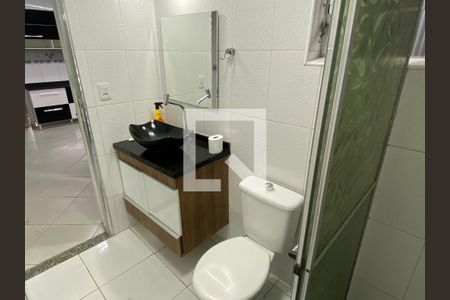 Casa à venda com 100m², 3 quartos e 1 vaga Casa à venda com 100m², 3 quartos e 1 vagaBanheiro