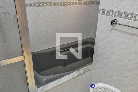 Casa à venda com 350m², 5 quartos e 5 vagasBanheiro da Suíte 1