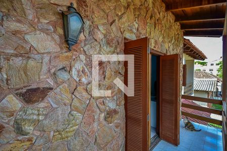 Casa à venda com 350m², 5 quartos e 5 vagasSacada