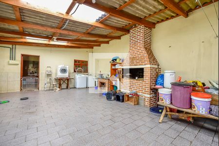 Casa à venda com 350m², 5 quartos e 5 vagasChurrasqueira