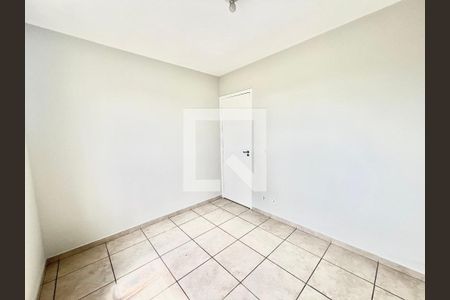 Quarto 1 de apartamento para alugar com 2 quartos, 45m² em Kennedy, Contagem