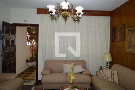 Sala de casa à venda com 3 quartos, 133m² em Vila Firmiano Pinto, São Paulo