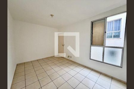 Sala de apartamento para alugar com 2 quartos, 45m² em Cabral, Contagem