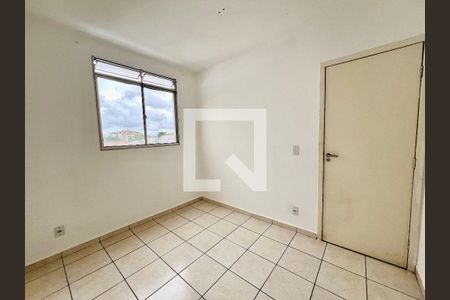 Quarto 2 de apartamento para alugar com 2 quartos, 45m² em Cabral, Contagem