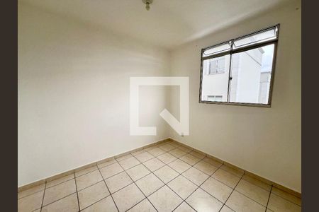 Quarto 2 de apartamento para alugar com 2 quartos, 45m² em Cabral, Contagem
