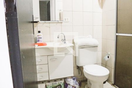 Banheiro de apartamento à venda com 2 quartos, 42m² em Vila Amalia (zona Norte), São Paulo