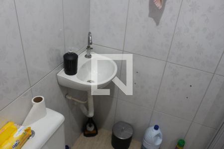 Banheiro de casa para alugar com 1 quarto, 28m² em Santo Antônio, São Caetano do Sul