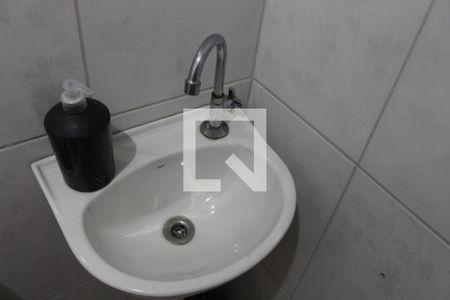 Banheiro de casa para alugar com 1 quarto, 28m² em Santo Antônio, São Caetano do Sul