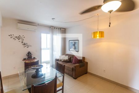 Sala de apartamento à venda com 3 quartos, 80m² em Santa Tereza, Belo Horizonte