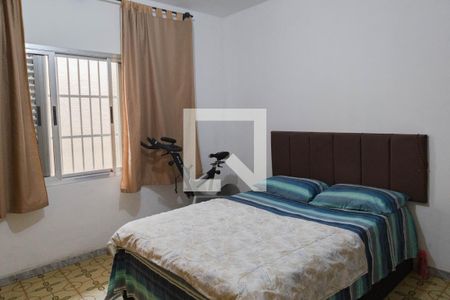 Casa à venda com 450m², 3 quartos e 8 vagas Casa à venda com 450m², 3 quartos e 8 vagasQuarto 2