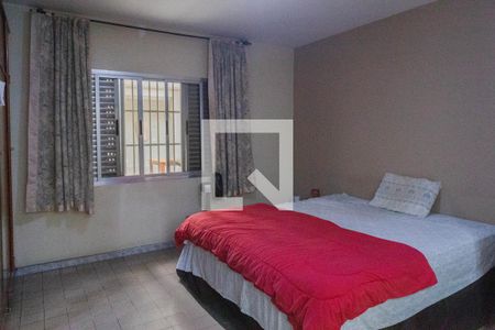 Casa à venda com 450m², 3 quartos e 8 vagas Casa à venda com 450m², 3 quartos e 8 vagasQuarto Suíte