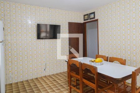 Casa à venda com 450m², 3 quartos e 8 vagas Casa à venda com 450m², 3 quartos e 8 vagasCozinha