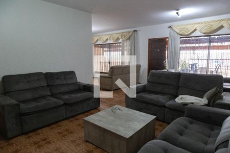 Sala de TV de casa à venda com 3 quartos, 450m² em Jardim Almeida Prado, Guarulhos