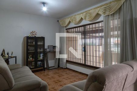 Casa à venda com 450m², 3 quartos e 8 vagas Casa à venda com 450m², 3 quartos e 8 vagasSala de Estar