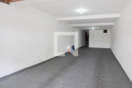 Casa à venda com 450m², 3 quartos e 8 vagas Casa à venda com 450m², 3 quartos e 8 vagasGaragem