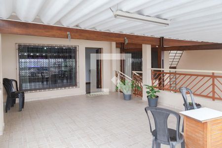 Casa à venda com 450m², 3 quartos e 8 vagas Casa à venda com 450m², 3 quartos e 8 vagasQuintal Frente Casa