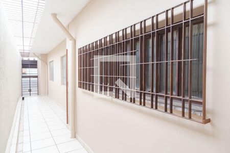 Casa à venda com 450m², 3 quartos e 8 vagas Casa à venda com 450m², 3 quartos e 8 vagasCorredor