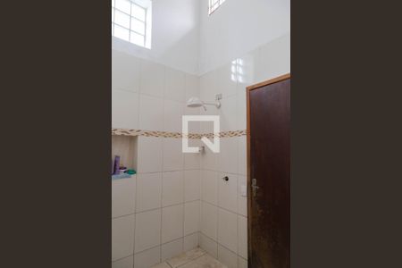 Casa à venda com 450m², 3 quartos e 8 vagas Casa à venda com 450m², 3 quartos e 8 vagasBanheiro da Suíte