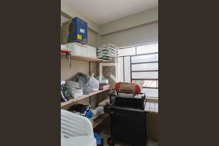 Casa à venda com 450m², 3 quartos e 8 vagas Casa à venda com 450m², 3 quartos e 8 vagasDispensa