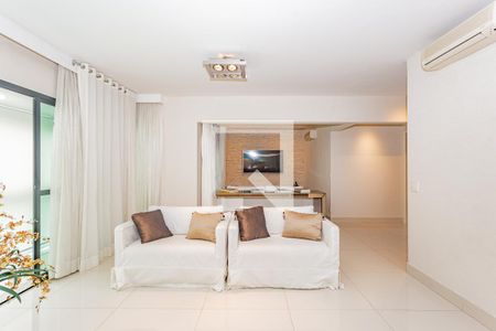 Sala de apartamento à venda com 4 quartos, 231m² em Aclimação, São Paulo