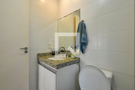 Apartamento à venda com 74m², 3 quartos e 2 vagasBanheiro da Suíte