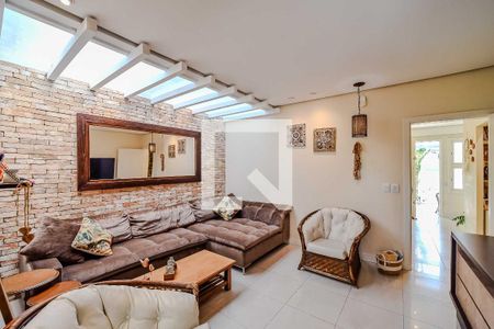 Sala de casa à venda com 4 quartos, 220m² em Sarandi, Porto Alegre