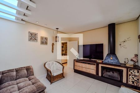 Sala de casa à venda com 4 quartos, 220m² em Sarandi, Porto Alegre