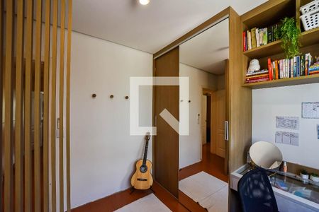 Casa à venda com 220m², 4 quartos e 2 vagas Casa à venda com 220m², 4 quartos e 2 vagasQuarto 2