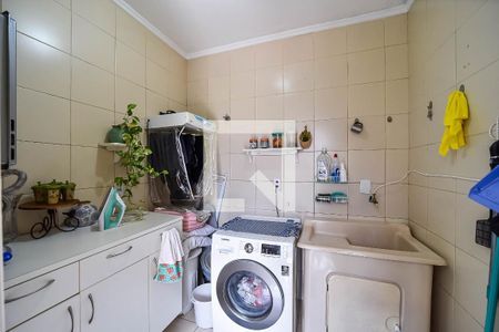 Casa à venda com 220m², 4 quartos e 2 vagas Casa à venda com 220m², 4 quartos e 2 vagasÁrea de Serviço