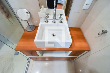 Casa à venda com 220m², 4 quartos e 2 vagas Casa à venda com 220m², 4 quartos e 2 vagasBanheiro da Suíte