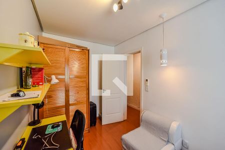 Casa à venda com 220m², 4 quartos e 2 vagas Casa à venda com 220m², 4 quartos e 2 vagasQuarto 1