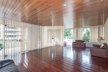 Apartamento à venda com 189m², 3 quartos e 2 vagas Apartamento à venda com 189m², 3 quartos e 2 vagasÁrea comum - Salão de festas