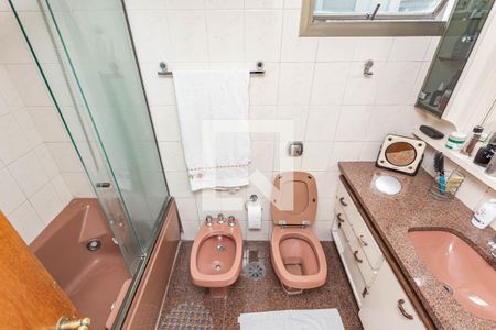 Apartamento à venda com 189m², 3 quartos e 2 vagas Apartamento à venda com 189m², 3 quartos e 2 vagasBanheiro